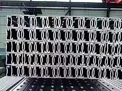 熱浸鋅光伏支架圖片3